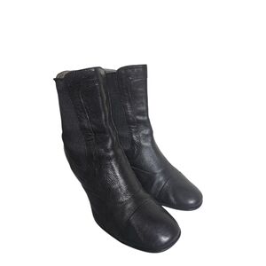 Born Crown "Kola" Chelsea Ankle Boots Black Leather Size 9